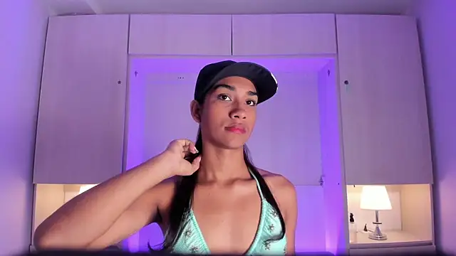 AnahiCollins online show from February 20, 11:32 am