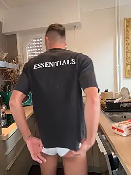 WildFlame2525 online show from October 9, 9:07 am