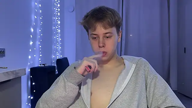  bee boy  online show from October 11, 4:05 pm