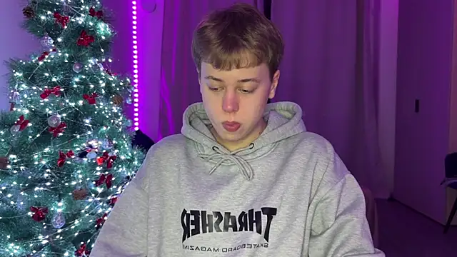  bee boy  online show from December 4, 2:37 pm