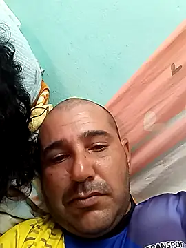 Snapshot of cesargoch87 chatting on September 29, 11:42 pm cesargoch87 online show from September 29, 11:42 pm
