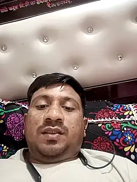 SlipperyRebound0 online show from September 28, 6:35 pm