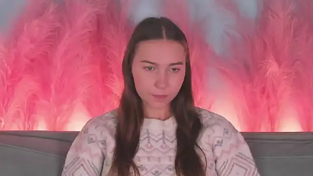 OliviaLay online show from December 14, 3:28 pm