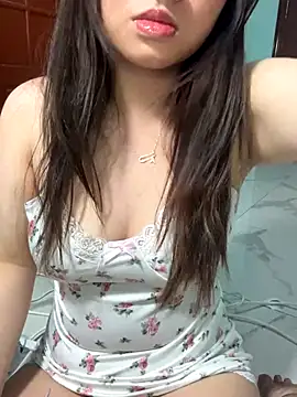 Sexy dancing girl online show from December 22, 2:47 pm