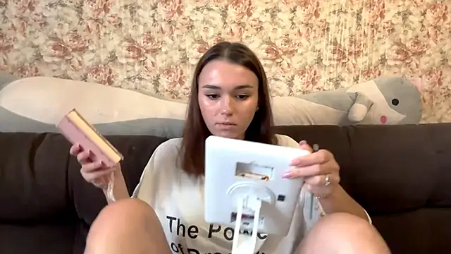 Snapshot of JaneFosterxx chatting on October 26, 11:05 am JaneFosterxx online show from October 26, 11:05 am