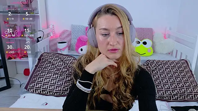 MysticRoxanne online show from November 21, 10:47 am