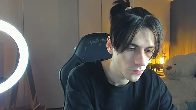 Snapshot of Ellis_Rin chatting on November 12, 9:47 pm Ellis Rin online show from November 12, 9:47 pm