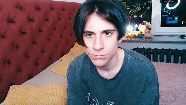 Snapshot of Ellis_Rin chatting on November 23, 6:41 pm Ellis Rin online show from November 23, 6:41 pm