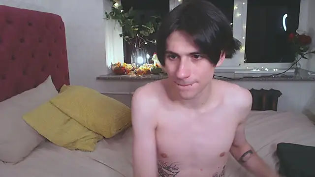 Snapshot of Ellis_Rin chatting on December 1, 4:28 am Ellis Rin online show from December 1, 4:28 am