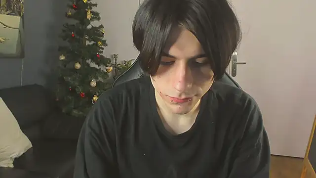 Snapshot of Ellis_Rin chatting on December 2, 9:43 pm Ellis Rin online show from December 2, 9:43 pm