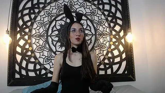 Snapshot of mara_hil chatting on October 3, 4:53 am mara hil online show from October 3, 4:53 am