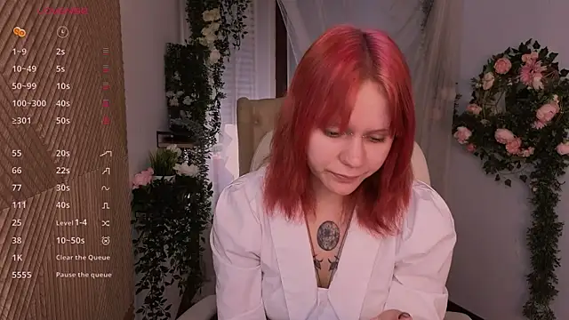 Snapshot of kitten_murray_ chatting on October 7, 5:26 am kitten murray online show from October 7, 5:26 am