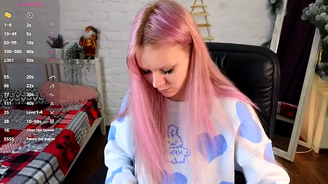 Snapshot of kitten_murray_ chatting on December 5, 1:31 pm kitten murray online show from December 5, 1:31 pm