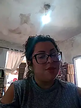 Snapshot of PutaAma420 chatting on October 6, 2:47 pm PutaAma420 online show from October 6, 2:47 pm