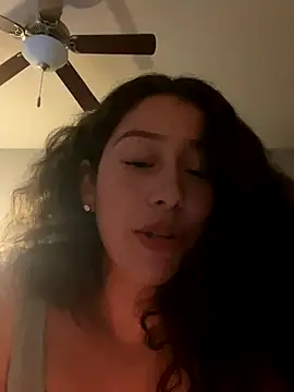 Snapshot of wettt188 chatting on October 18, 9:21 am wettt188 online show from October 18, 9:21 am