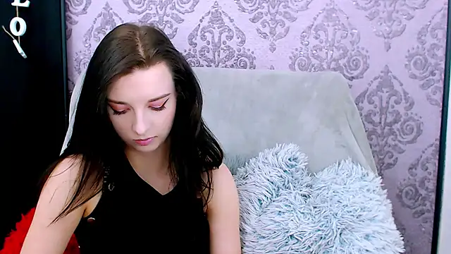 DominantLuna online show from February 23, 8:39 pm