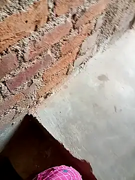 Snapshot of Hotty_ruvi chatting on October 13, 4:23 am Hotty ruvi online show from October 13, 4:23 am