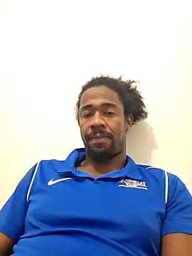 Snapshot of cracha chatting on December 4, 1:15 am cracha online show from December 4, 1:15 am