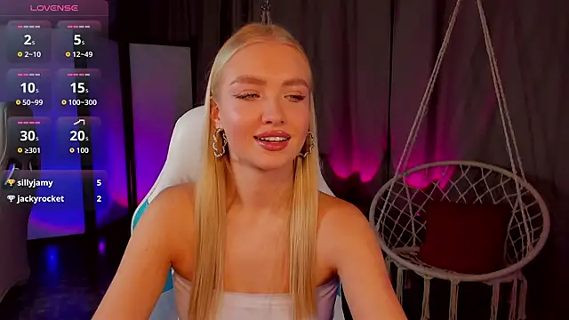 TessaGrays online show from December 20, 8:32 am