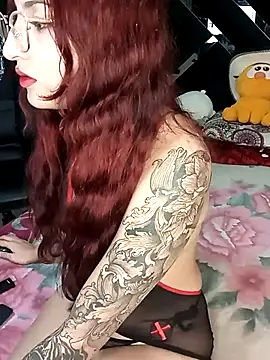 Snapshot of _luunaa_ chatting on October 4, 12:41 am  luunaa  online show from October 4, 12:41 am