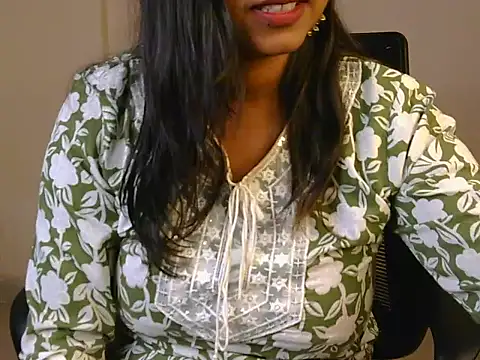 baby-panda4 online show from October 18, 4:52 pm