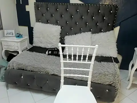 lola cook online show from October 24, 12:45 pm