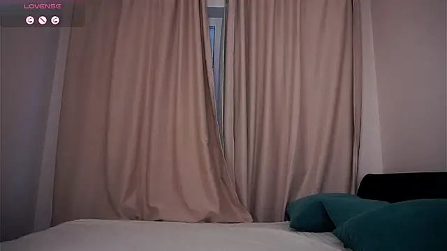 JanellHousen online show from January 15, 6:07 am