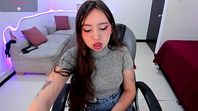 Scarlett  Cooper   online show from November 28, 1:14 pm