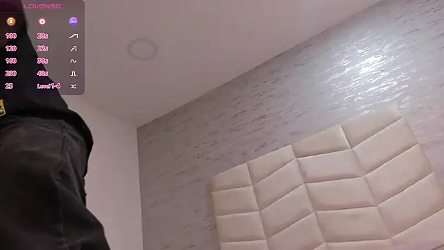 jax black online show from November 21, 7:01 pm