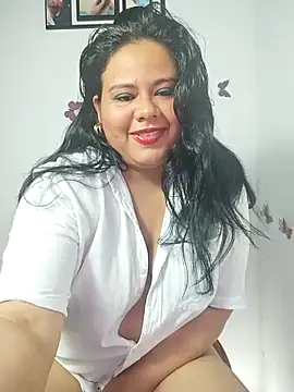 Snapshot of Tania_cruz_ chatting on December 3, 3:58 am Tania cruz online show from December 3, 3:58 am