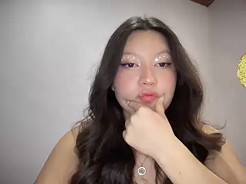 Snapshot of Rachel_James__ chatting on October 31, 4:02 am Rachel James online show from October 31, 4:02 am