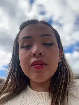 Aura Kaiser online show from November 1, 7:49 pm