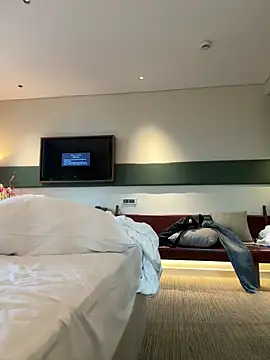 HenryLee1983-cums online show from October 8, 12:08 am