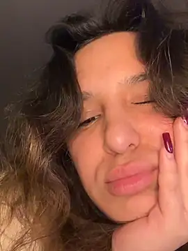 Snapshot of Luisaa_rosee chatting on October 3, 3:20 pm Luisaa rosee online show from October 3, 3:20 pm