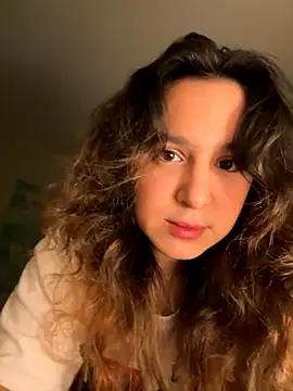 Snapshot of Luisaa_rosee chatting on October 11, 11:14 pm Luisaa rosee online show from October 11, 11:14 pm