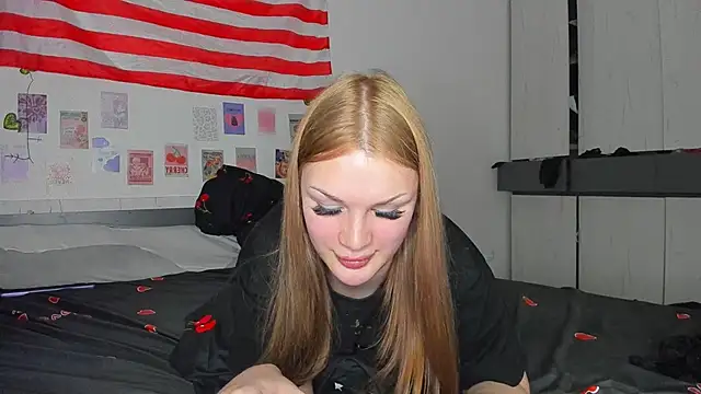 Snapshot of sashadeliii chatting on December 2, 12:32 pm sashadeliii online show from December 2, 12:32 pm