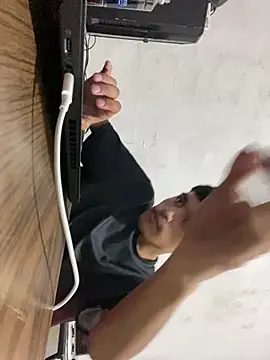 feetbooy online show from November 29, 11:52 pm