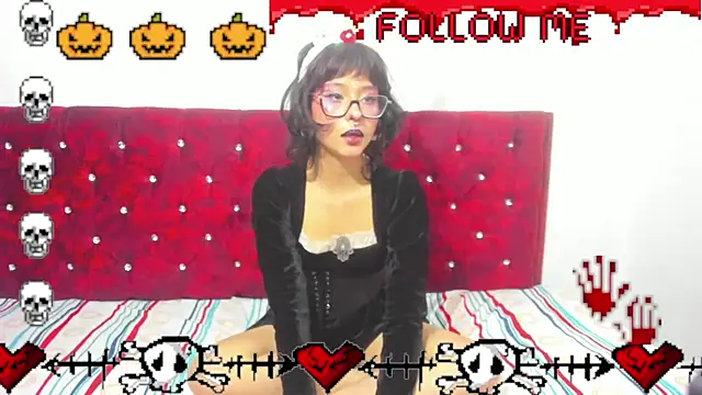 Snapshot of Lia_Carter_ chatting on October 5, 1:04 am Lia Carter online show from October 5, 1:04 am