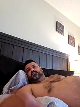 Snapshot of Roddog18 chatting on October 14, 7:47 pm Roddog18 online show from October 14, 7:47 pm