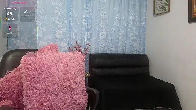 Cleohot999 online show from October 5, 5:44 pm