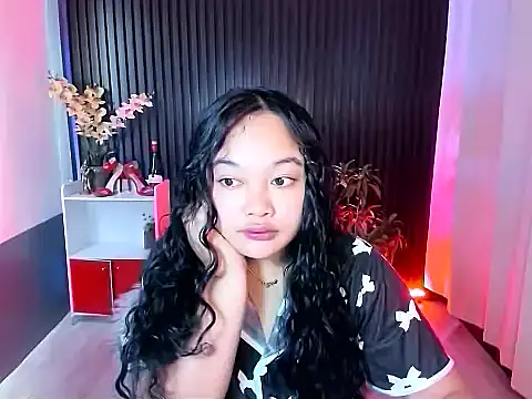 UrFavouriteCravings online show from November 15, 12:41 am