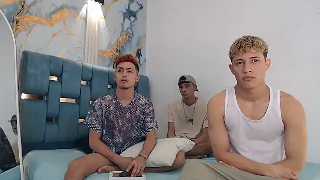 VERY HOT GUYS online show from February 3, 1:16 pm