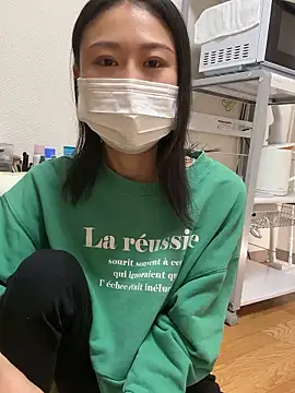 mia2 jp online show from November 3, 12:35 am