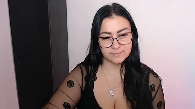 Snapshot of Melanka_milka chatting on October 9, 1:20 pm Melanka milka online show from October 9, 1:20 pm