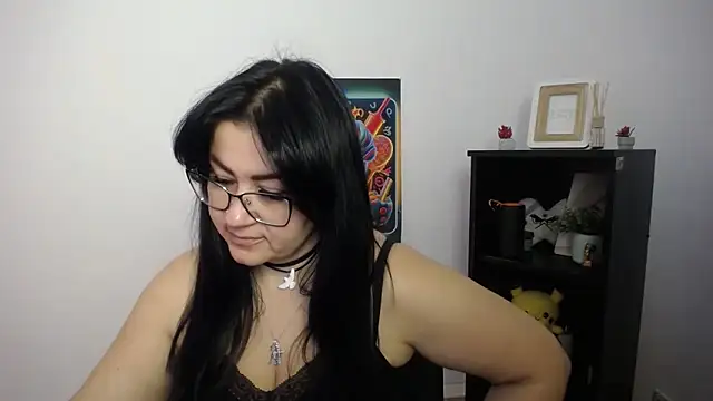 Snapshot of Melanka_milka chatting on October 16, 9:43 am Melanka milka online show from October 16, 9:43 am
