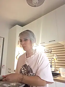 Snapshot of KirraWhite chatting on October 30, 4:41 pm KirraWhite online show from October 30, 4:41 pm