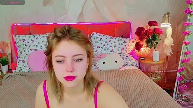 Stellahaart online show from November 1, 5:20 am