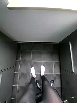 rezzzze online show from October 31, 2:29 pm