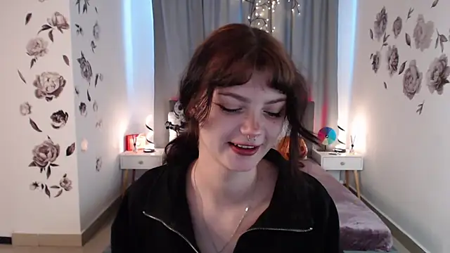 Snapshot of MileyRood chatting on November 4, 11:26 pm MileyRood online show from November 4, 11:26 pm