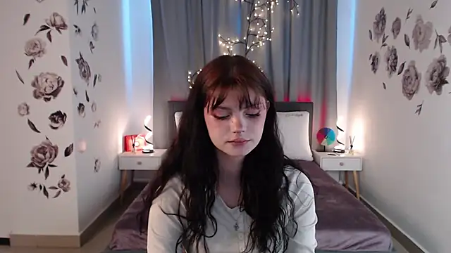 Snapshot of MileyRood chatting on November 6, 11:37 pm MileyRood online show from November 6, 11:37 pm